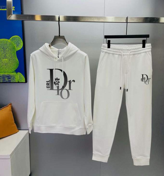 Picture of Dior Sweater Suits _SKUDiorM-5XL13xr15938691